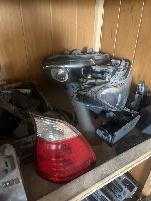 BMW семёрка E65 фара