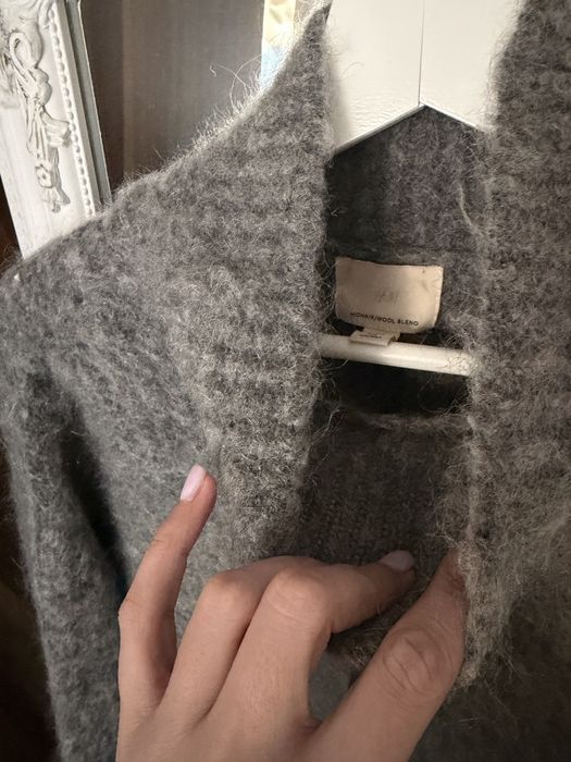 Пуловер на H&M от мохер и вълна