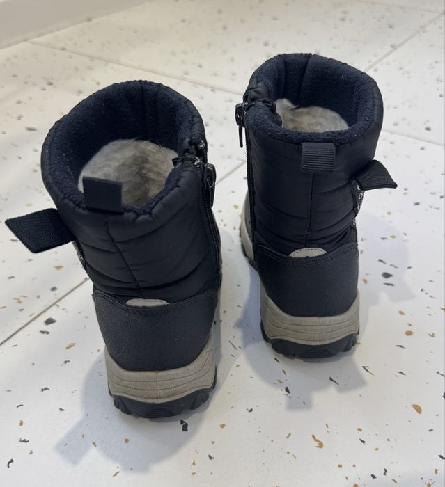 Зимняя обувь для мальчика.