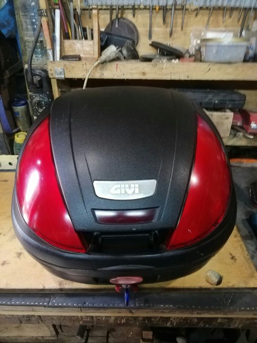 Куфари за Мотоциклети и Скутери .