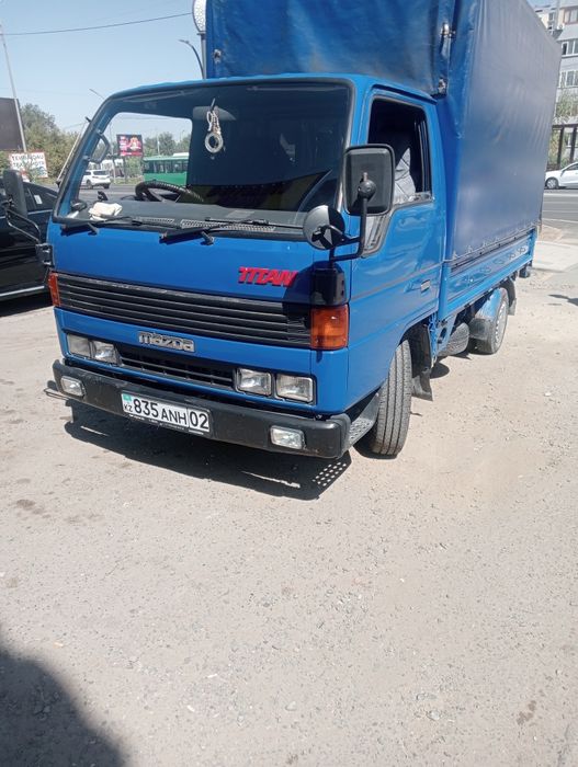 Продам авто Мазда Титан