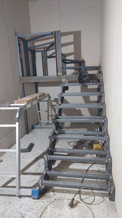 Лестница металл.