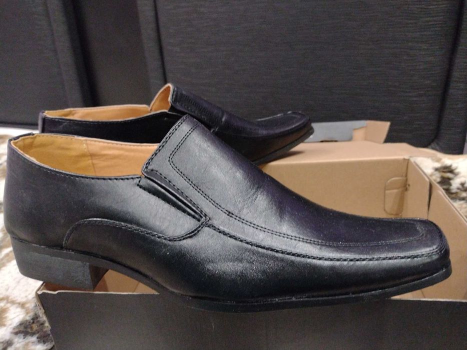 Мъжки обувки за пролет и есен . Нови 45 номер, кафяви и черни