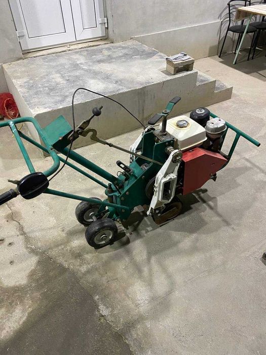 Benzinli gazon kesish apparati (Chim qirqish mashinasi)