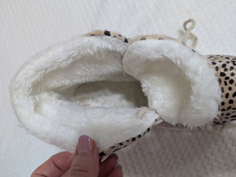 Продам осенние сапоги, леопард