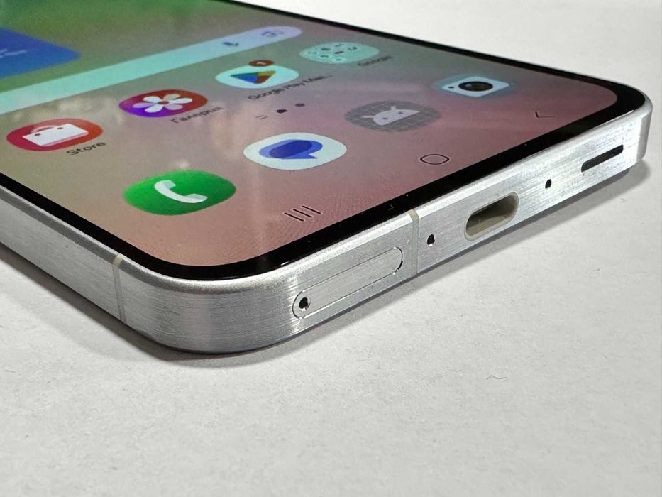 Samsung Galaxy A56 5G – 256GB / 8GB RAM / НОВ