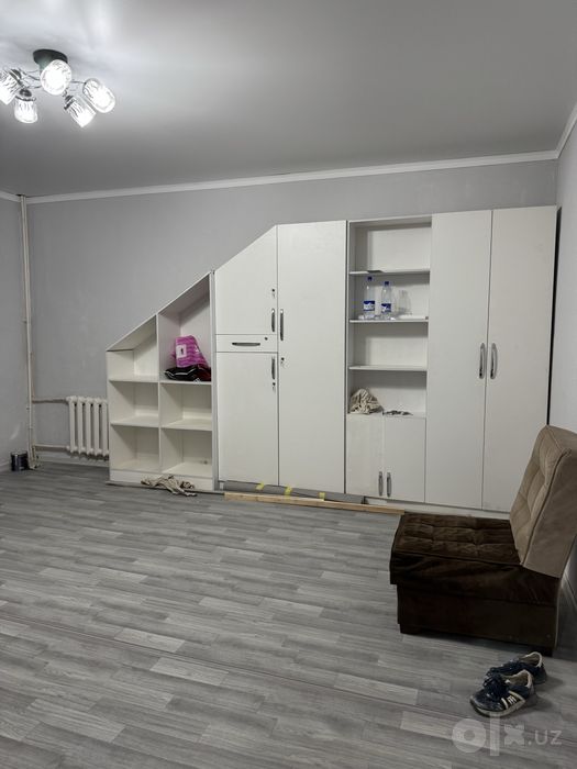 1 комнатная квартира 42 кв , на Кадышева