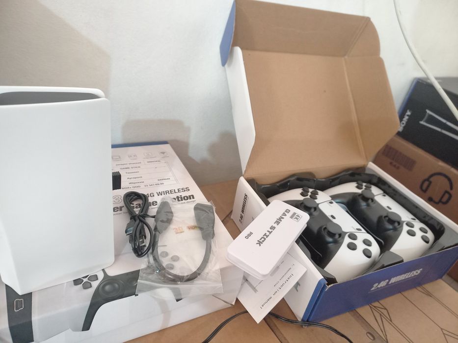 PS mini yosh bolajonlarga zo'r sovg'a 2 ta yangi djoystik 2 ta apparat