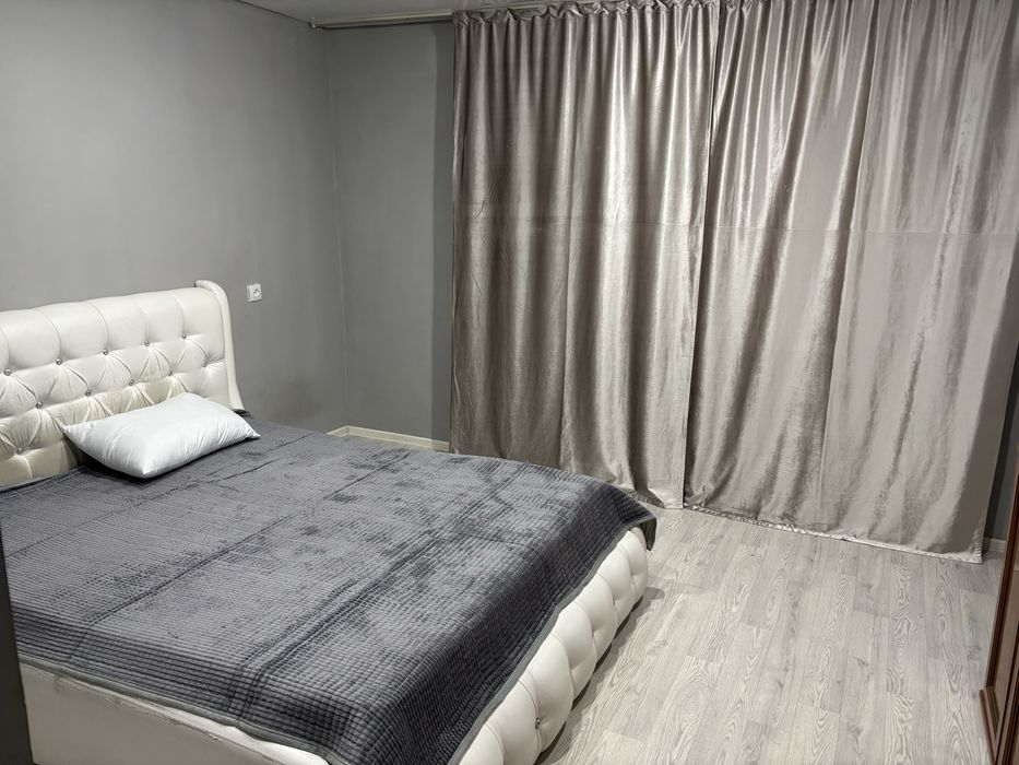 Сдам -1-2 комн кв суточно .