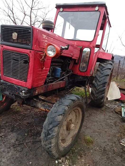 Vând sau schimb cu vaci sau vitei tractor U650
