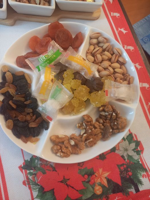 Белый сервиз хорошего качества