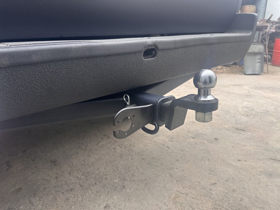 Фаркоп surf 130/185