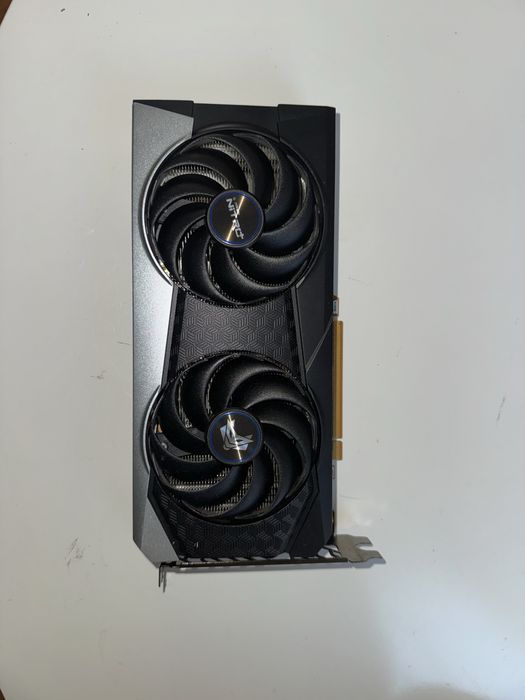 Placa video RX6600 XT nitro+