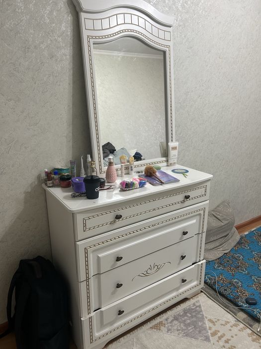 Продается Шкаф с тумбой