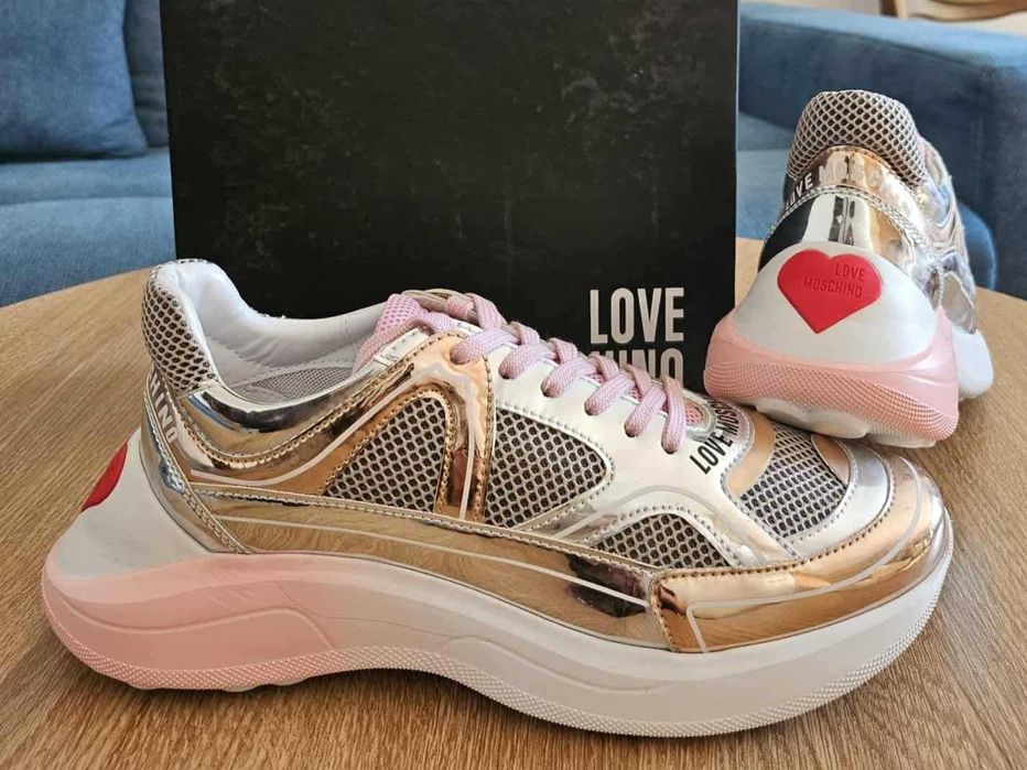 Нови маркови маратонки