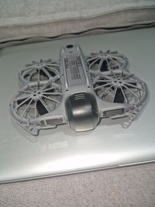 Dji neo 2 impecabila+hub+2 bat