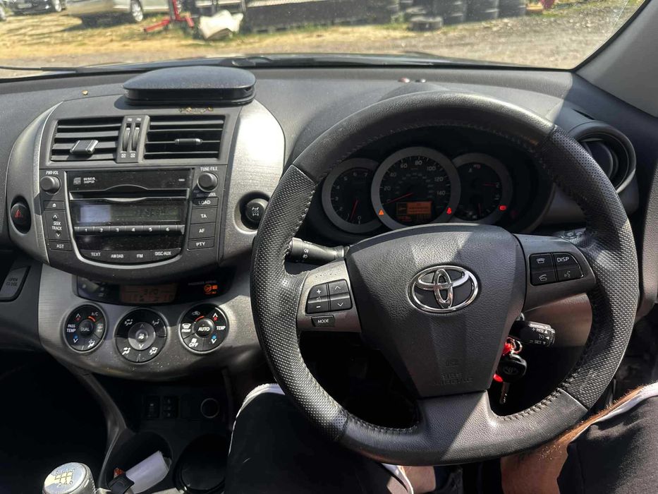 На части Toyota RAV4, 2. 2 D-4D (150 к. с. ),