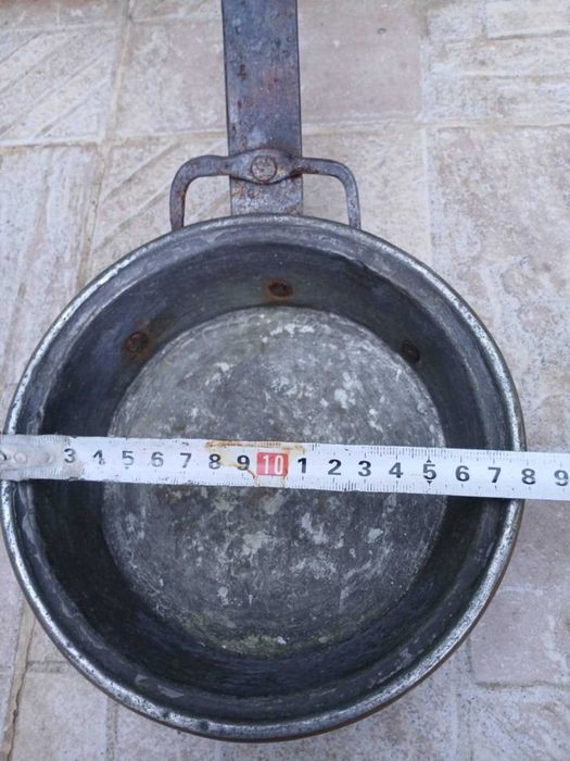 Стар меден тиган