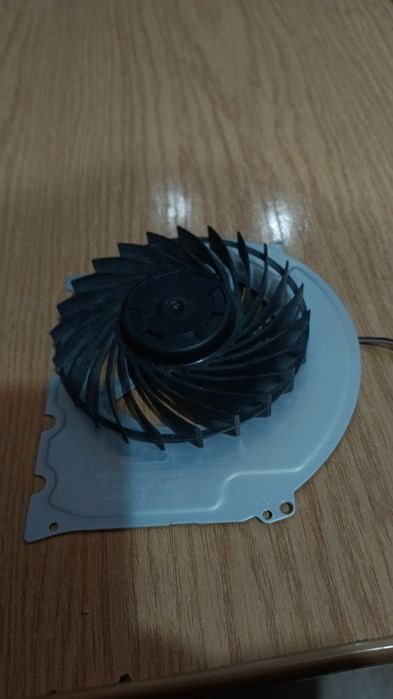 Чистка ps4 от пыли : (Fat,Slim,Pro)