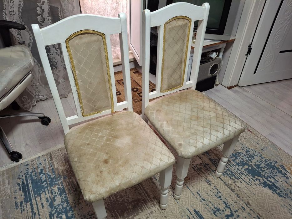 Стулья табуретки