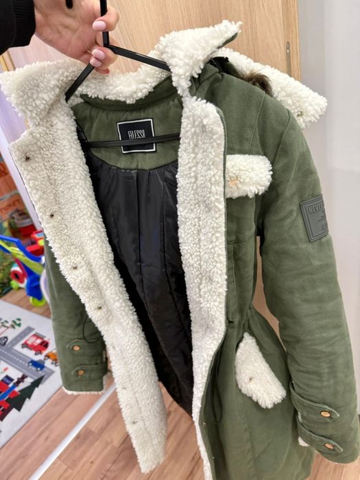 Дамско яке парка