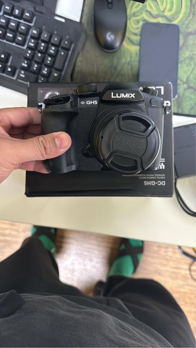 Камера Panasonic LUMIX GH5