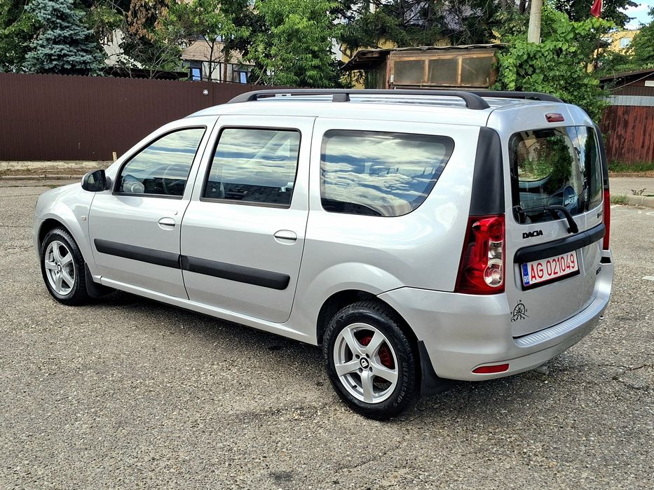 DACIA Logan MCV 2011 — imagine 3