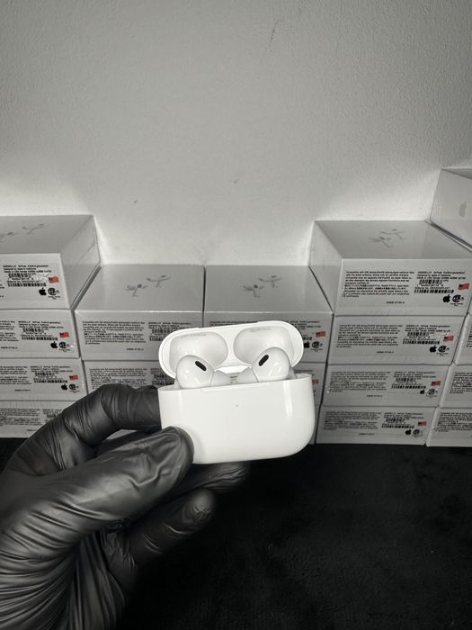 Apple AirPods Pro 2 (ANC) – Sunet Clar, Bass Puternic