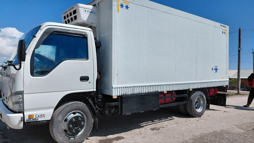 Isuzu 2012 ref zor ishga tayor xolatda