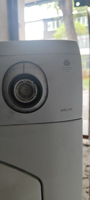 Продам стиральную машину Ariston