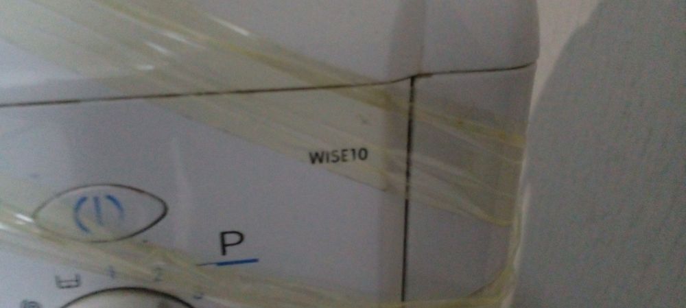 Б/у стиральная машина Indesit Wise 10
