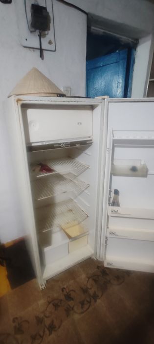 Продам холодильник