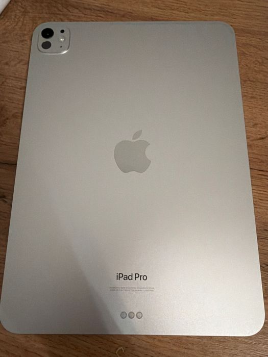 iPad Pro 11-inch (M4) + pencil pro