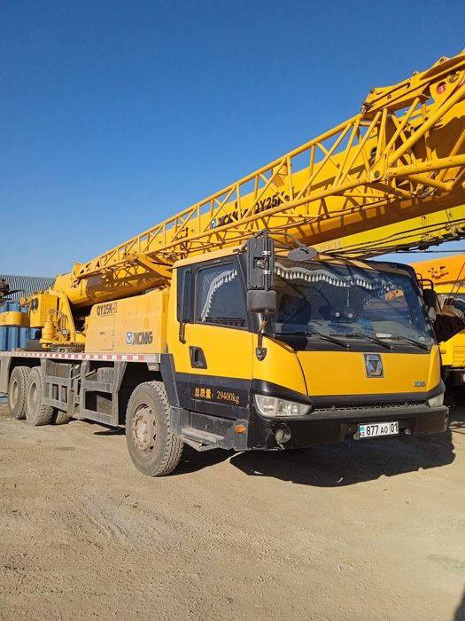 Автокран excmg 25тоник