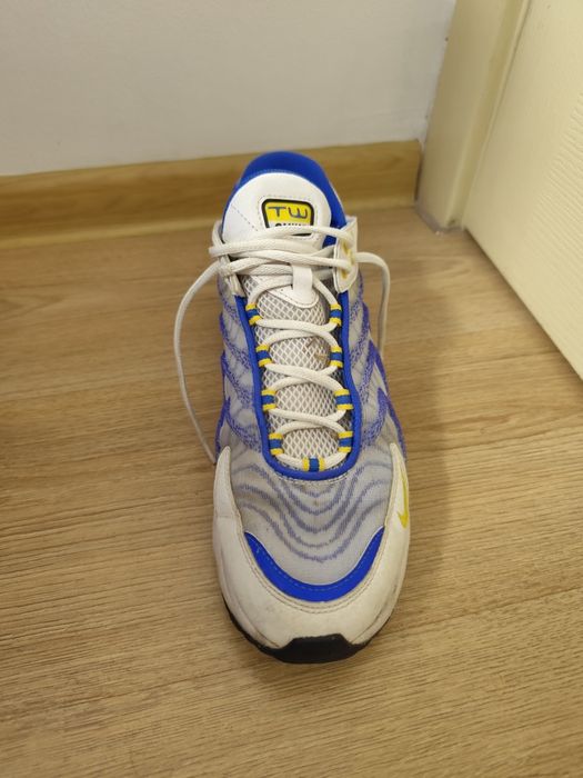 Nike Air Max TW Racer Blue в добро състояние