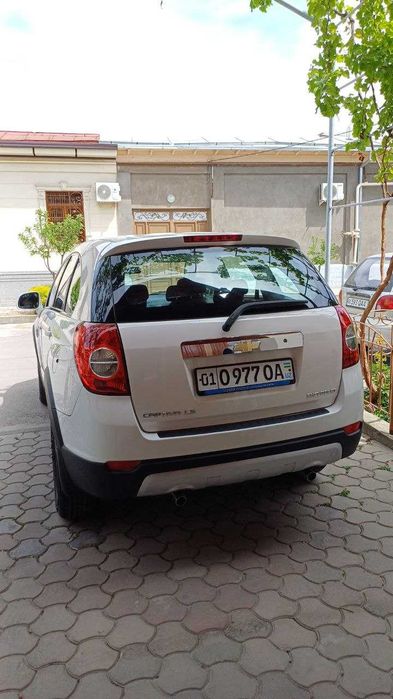 Chevrolet Captiva-1 LS,  2,4-мотор, механика, белая касабланка, 2008г.