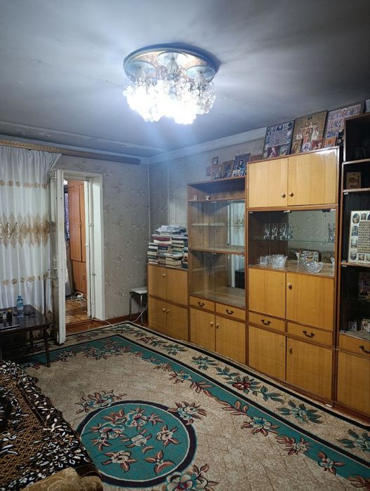 Продаётся 3 комнатная Чиланзар кирпичный