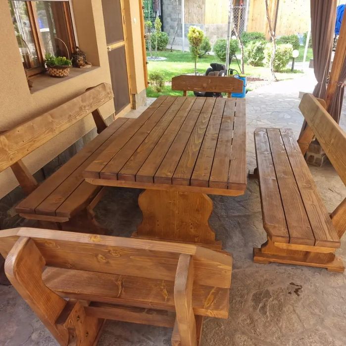 Баварски маси и пейки