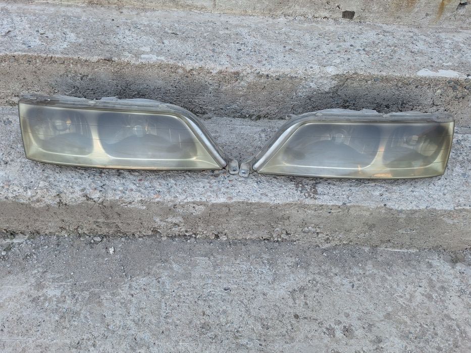 Фара на Тойота Марк-2