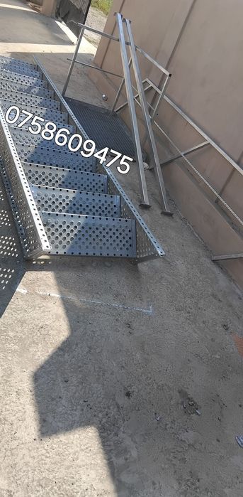 Scări zincate exterior 75x25
