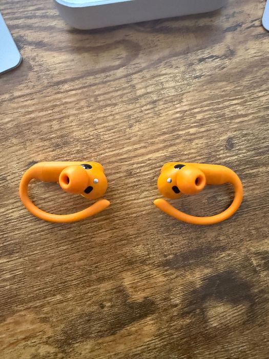 Безжични слушали Apple Powerbeats Pro 2