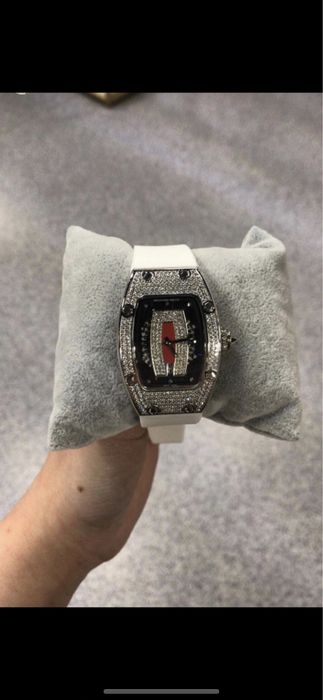 Срочно продам часы Richard Mille