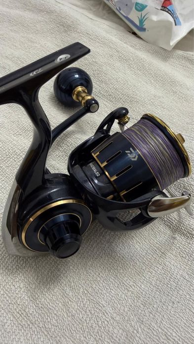 Макара daiwa saltiga 4000h
