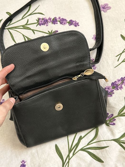 Сумка сатылады, ұсталған