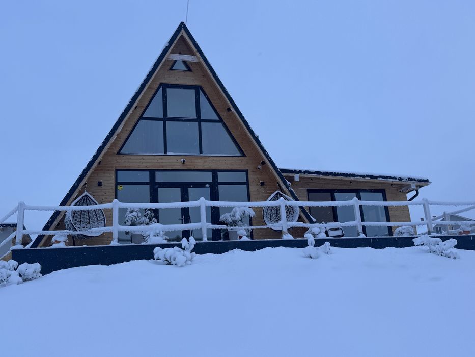 Anul acesta, sărbătorile se petrec la munte!