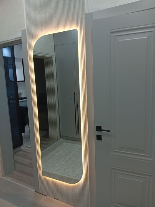 Очень аккуратно поклейка обоев