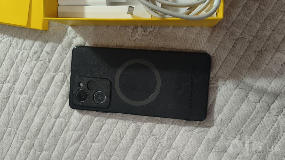 Продается смартфон Poco x5 pro 5G