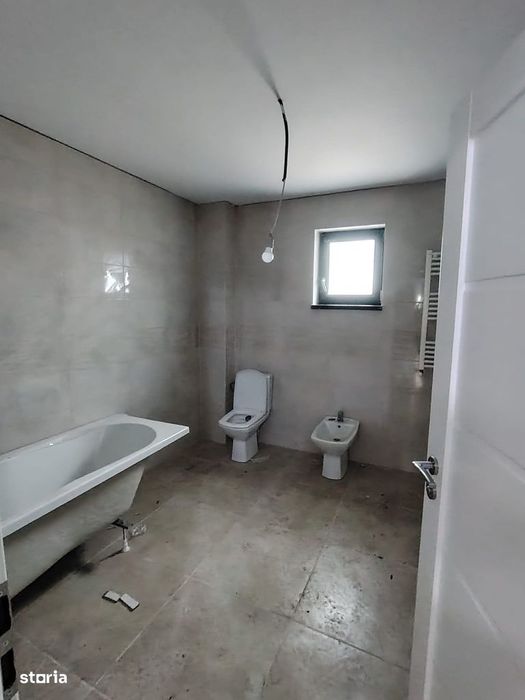 Casa 160 mp utili, 400 mp teren, Bucium