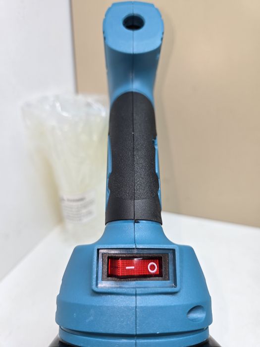 Пистолет за топъл силикон за батерии на Makita 18v