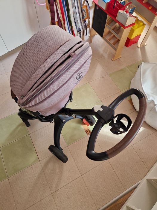 Stokke Xplory V6 lilac/black, brown leather